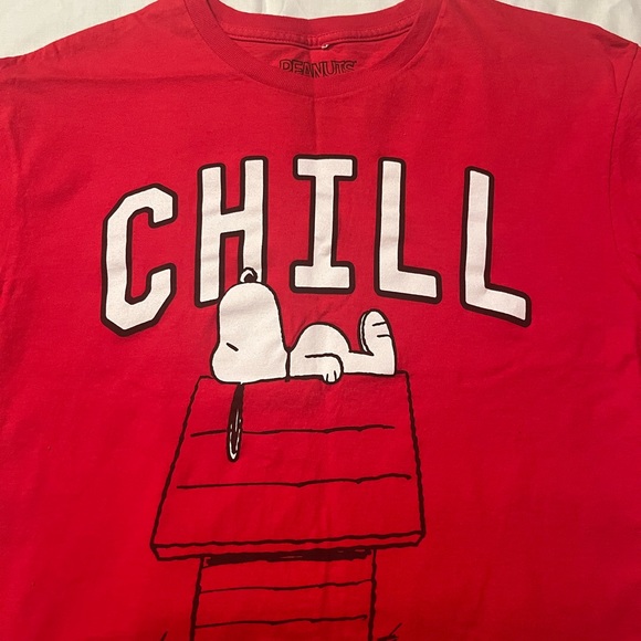 Red Snoopy T-shirt, short sleeve size large - Picture 2 of 3